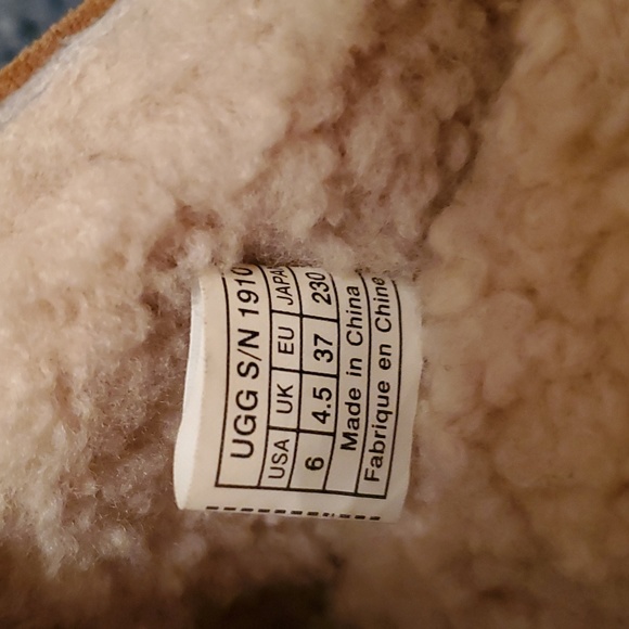 Ugg clog size 6 - Picture 6 of 7